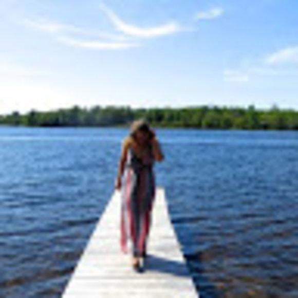 Meet your Posher, Genevieve - Picture 1 of 1